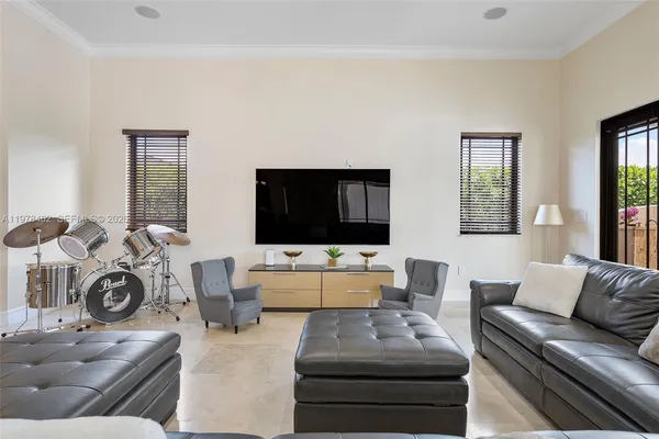 $1,899,000 | 20120 Southwest 133rd Avenue, Miami, FL 33177