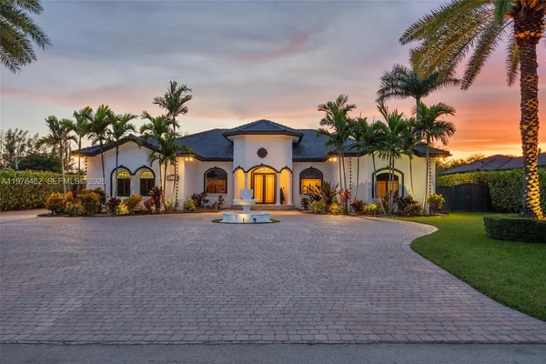 $1,899,000 | 20120 Southwest 133rd Avenue, Miami, FL 33177