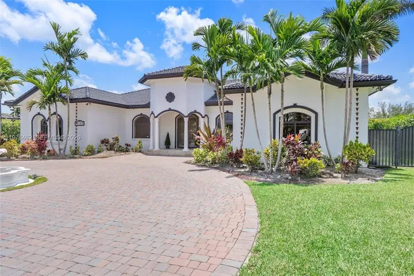$1,899,000 | 20120 Southwest 133rd Avenue, Miami, FL 33177