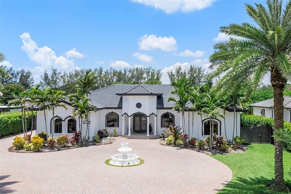 $1,899,000 | 20120 Southwest 133rd Avenue, Miami, FL 33177