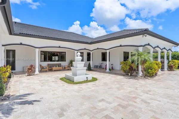 $1,899,000 | 20120 Southwest 133rd Avenue, Miami, FL 33177
