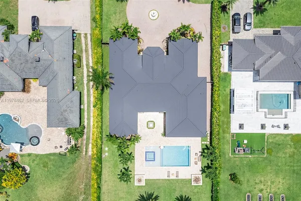 $1,899,000 | 20120 Southwest 133rd Avenue, Miami, FL 33177