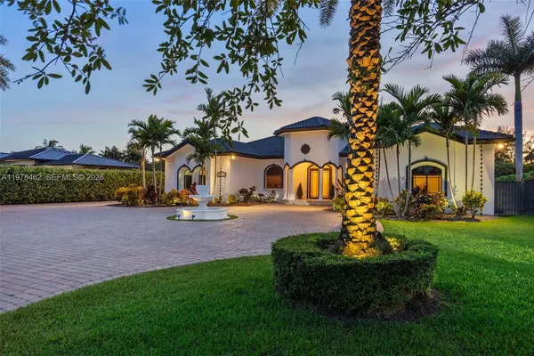 $1,899,000 | 20120 Southwest 133rd Avenue, Miami, FL 33177