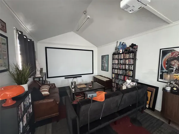 $2,200 | 207 Chippendale Avenue, Austin, TX 78745
