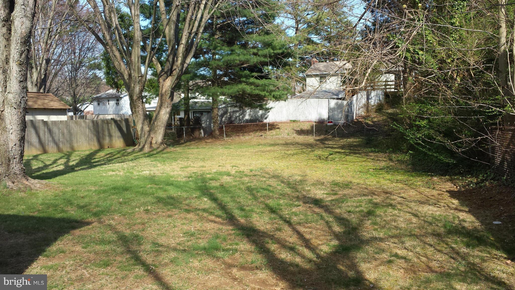 14313 Ferndale Road Woodbridge, VA 22193 - Photo 13 of 14 Exterior (Rear)