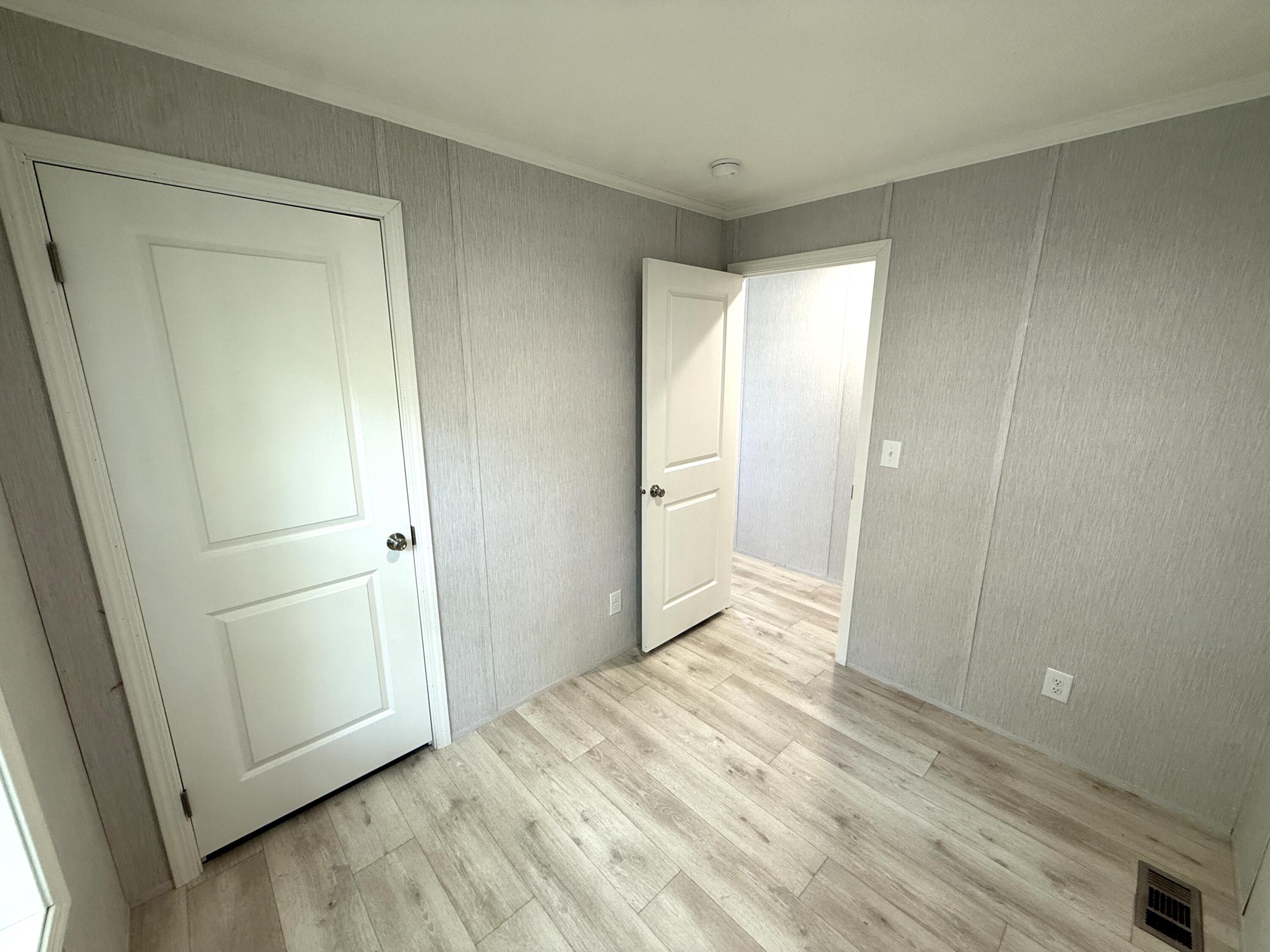 970 Gardiner Road, Unit 3 Wiscasset, ME 04578 - Photo 5 of 9 Bedroom 2