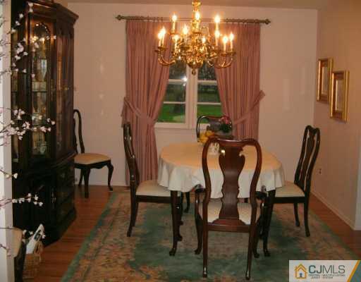 13 Oak Tree Road Monmouth Junction, NJ 08852 - Photo 3 of 8 Gallery Image 3