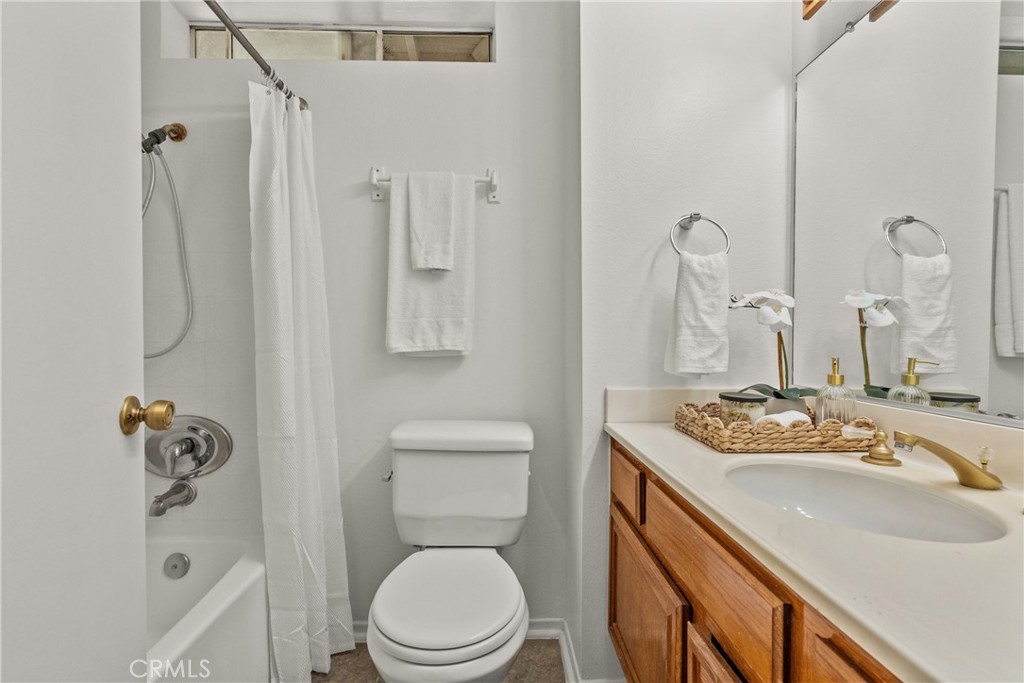 28511 Victoria Road Castaic, CA 91384 - Photo 21 of 37