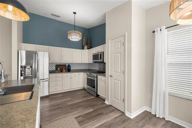 $289,500 | 5068 Northeast 121st Avenue, Oxford, FL 34484