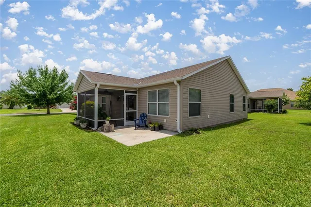 $289,500 | 5068 Northeast 121st Avenue, Oxford, FL 34484