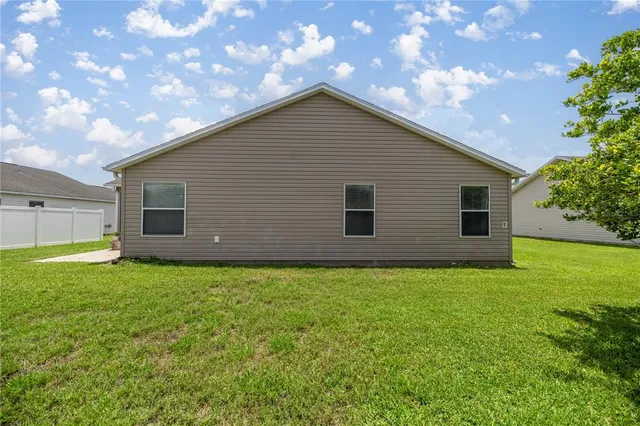 $289,500 | 5068 Northeast 121st Avenue, Oxford, FL 34484