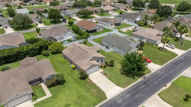 $289,500 | 5068 Northeast 121st Avenue, Oxford, FL 34484