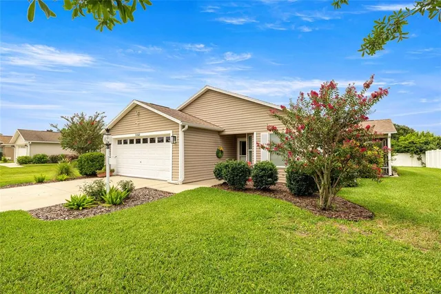 $289,500 | 5068 Northeast 121st Avenue, Oxford, FL 34484