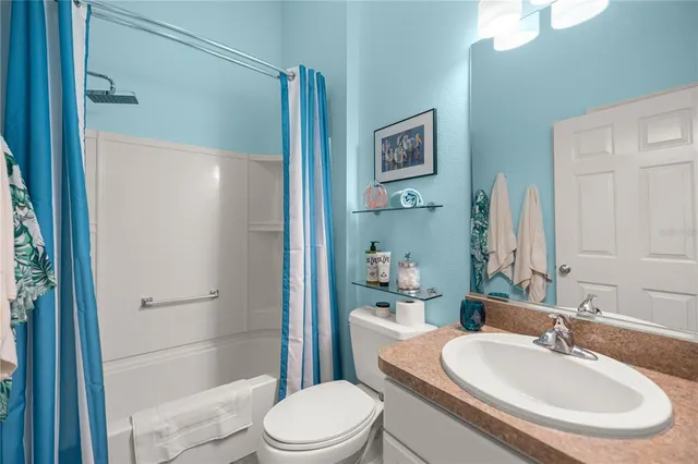 $289,500 | 5068 Northeast 121st Avenue, Oxford, FL 34484