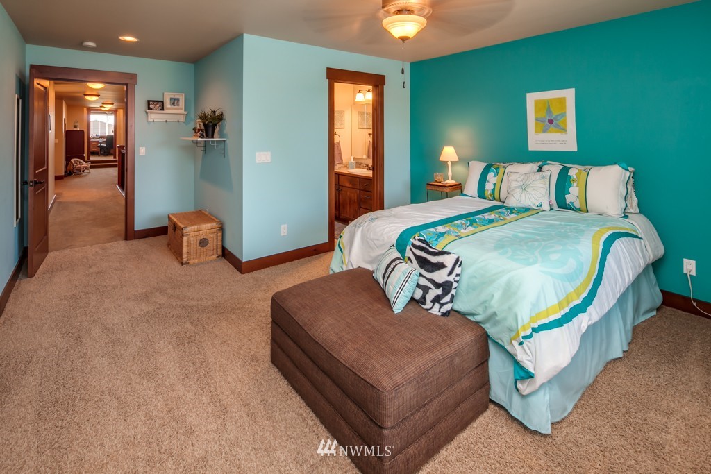574 East Wiser Lake Road Lynden, WA 98264 - Photo 18 of 25