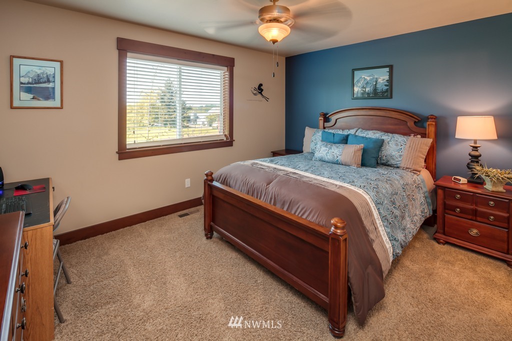 574 East Wiser Lake Road Lynden, WA 98264 - Photo 19 of 25