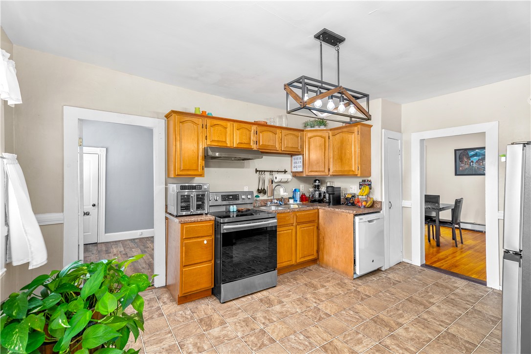 553 Fairmount Street Woonsocket, RI 02895 - Photo 24 of 49