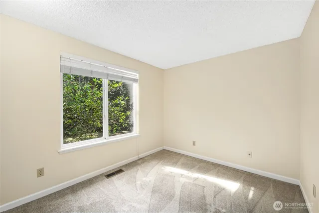 $1,195,000 | 15604 Southeast 42nd Place, Bellevue, WA 98006