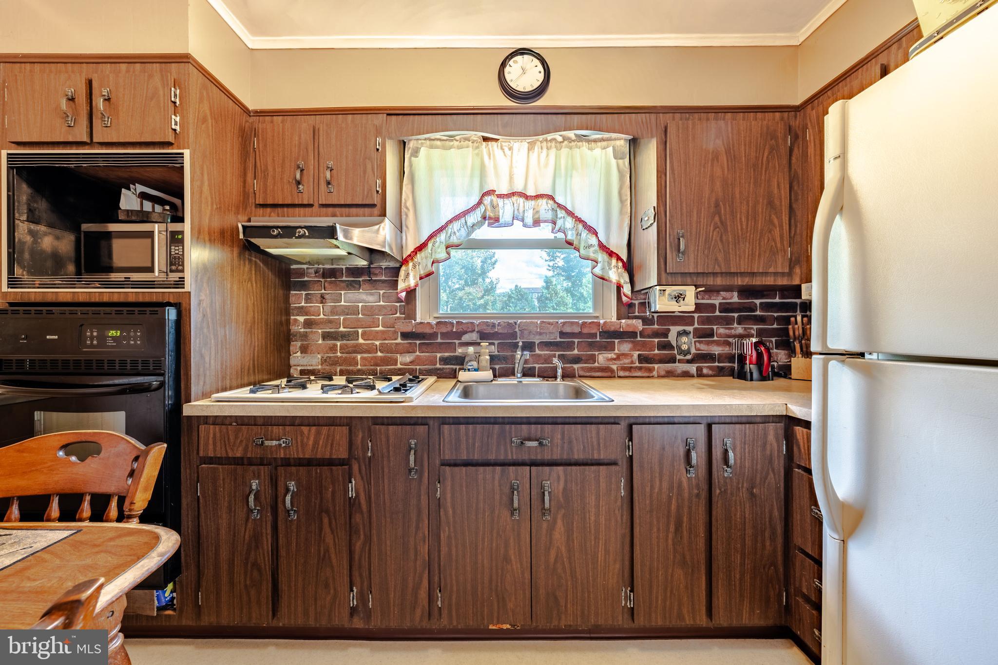 4352 Ruth Road Emmaus, PA 18049 - Photo 13 of 33