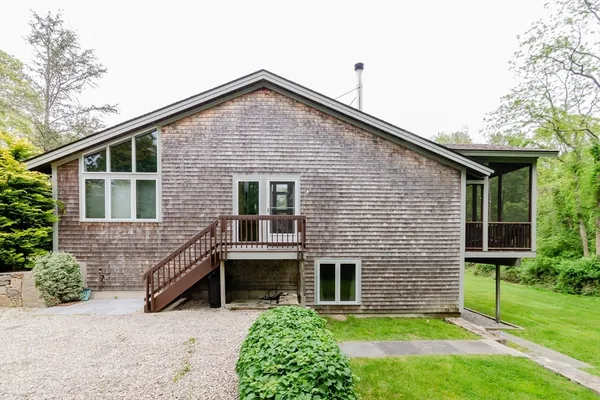 $5,000 | 3 Nonquitt Avenue, Dartmouth, MA 02748