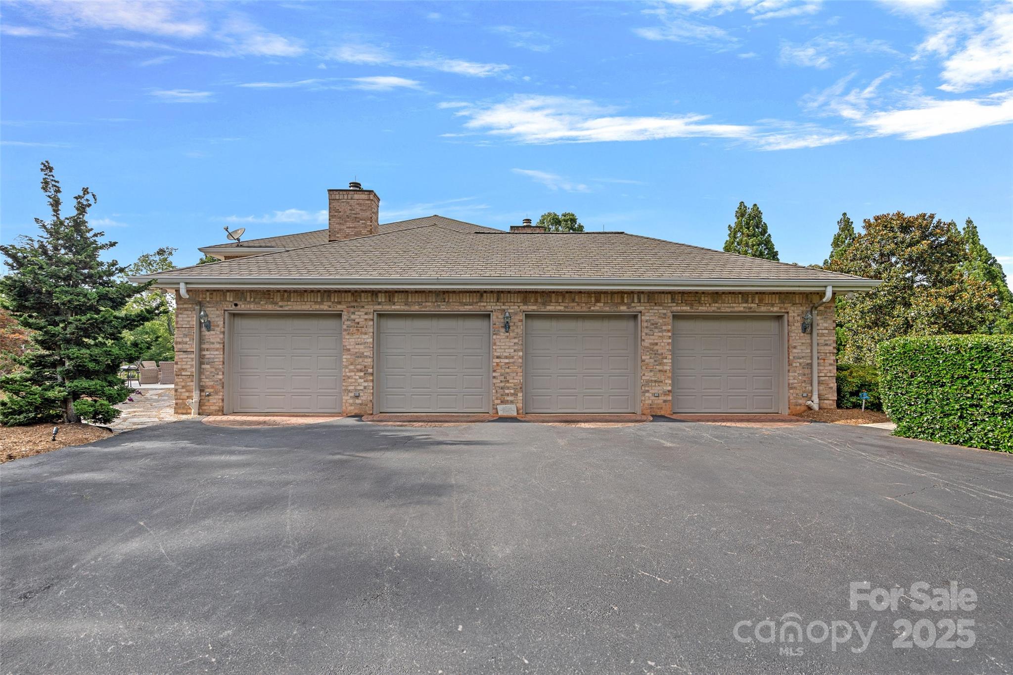 282 Hamilton Drive Columbus, NC 28722 - Photo 35 of 46 front view of a house