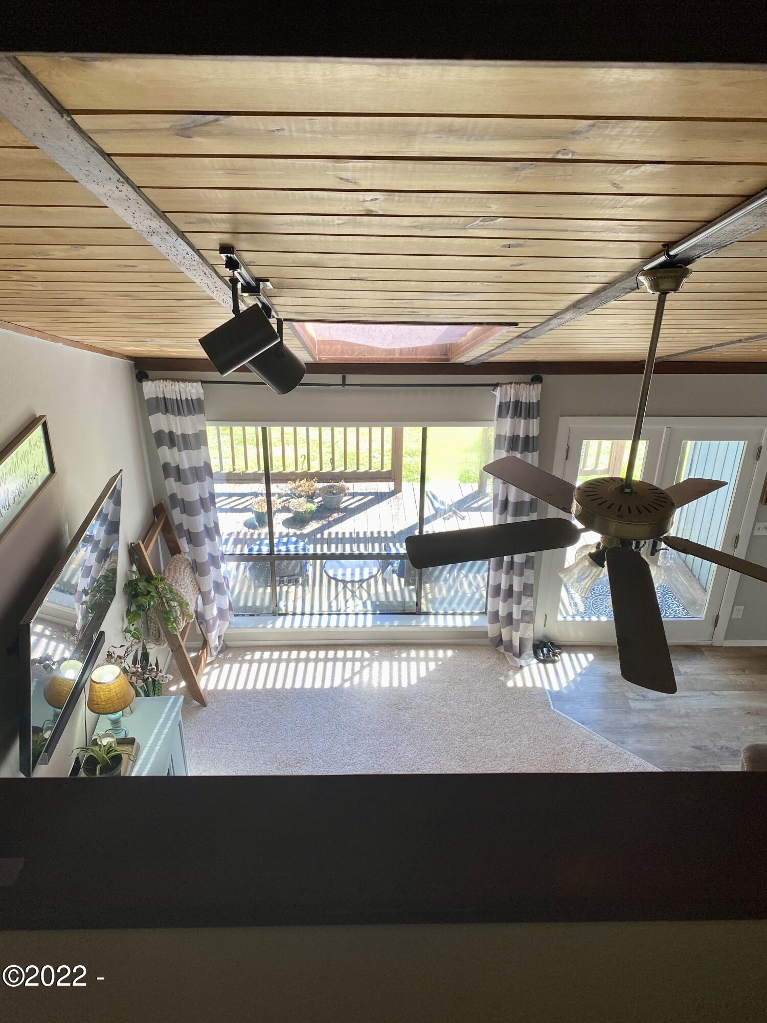 2262 Old River Road Northeast Siletz, OR 97380 - Photo 7 of 18 Living Area