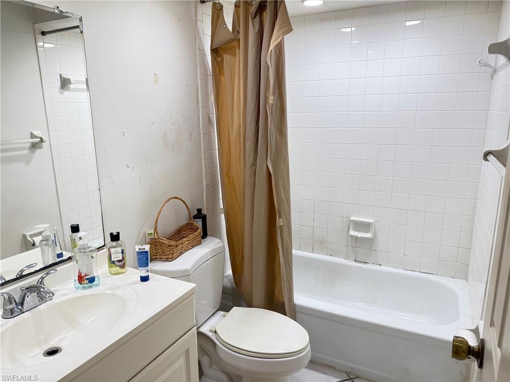 5809 Rattlesnake Hamm Road, Unit 201 Naples, FL 34113 - Photo 16 of 26 Gallery Image 16