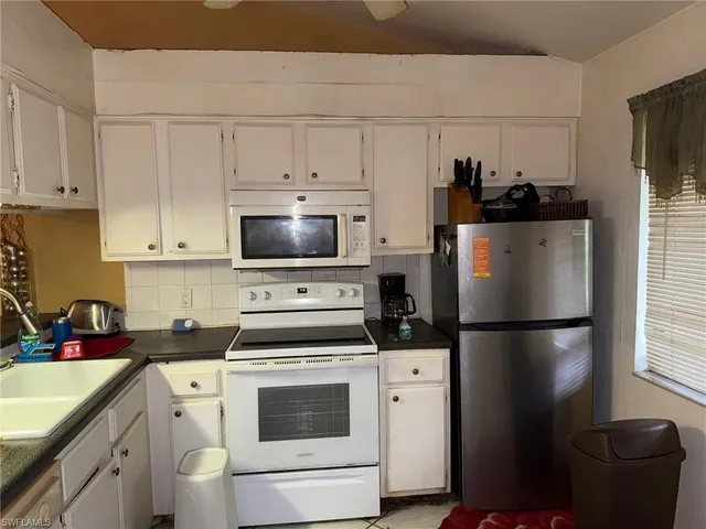 $165,000 | 5809 Rattlesnake Hamm Road, Unit 201, Naples, FL 34113