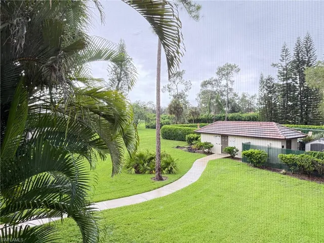 $165,000 | 5809 Rattlesnake Hamm Road, Unit 201, Naples, FL 34113