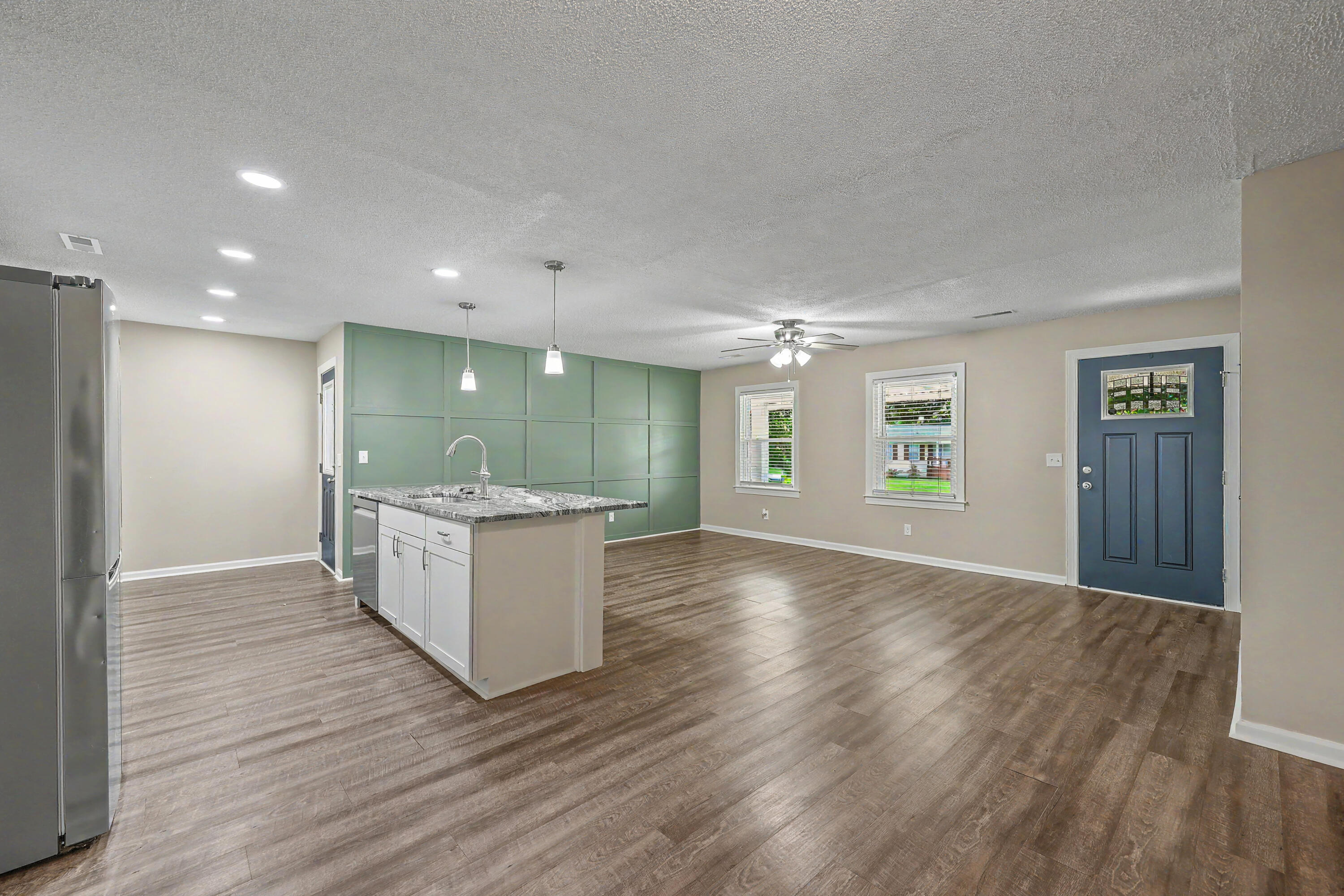 330 Oxford Road Ladson, SC 29456 - Photo 15 of 47 LVP Floors Throughout!