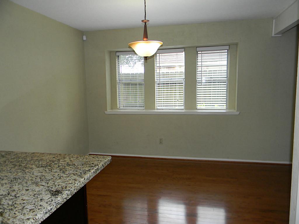 2754 Quarry Hill Road Sugar Land, TX 77478 - Photo 12 of 49 Breakfast room.