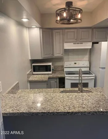 $1,000 | 461 West Holmes Avenue, Unit 147, Mesa, AZ 85210