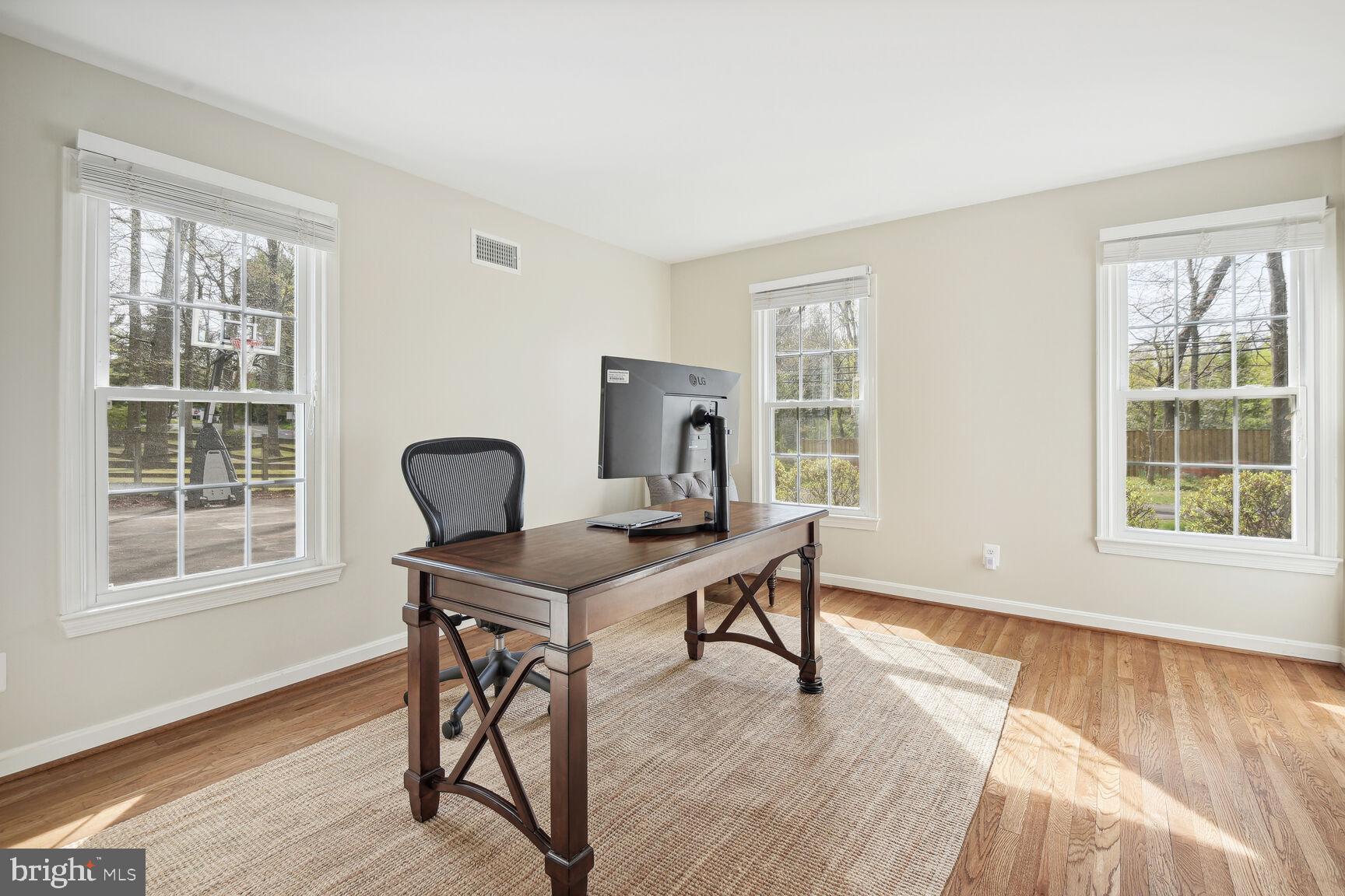 1205 Swinks Mill Road McLean, VA 22102 - Photo 21 of 46