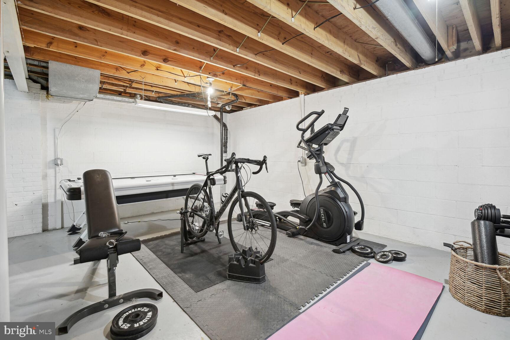 1205 Swinks Mill Road McLean, VA 22102 - Photo 34 of 46