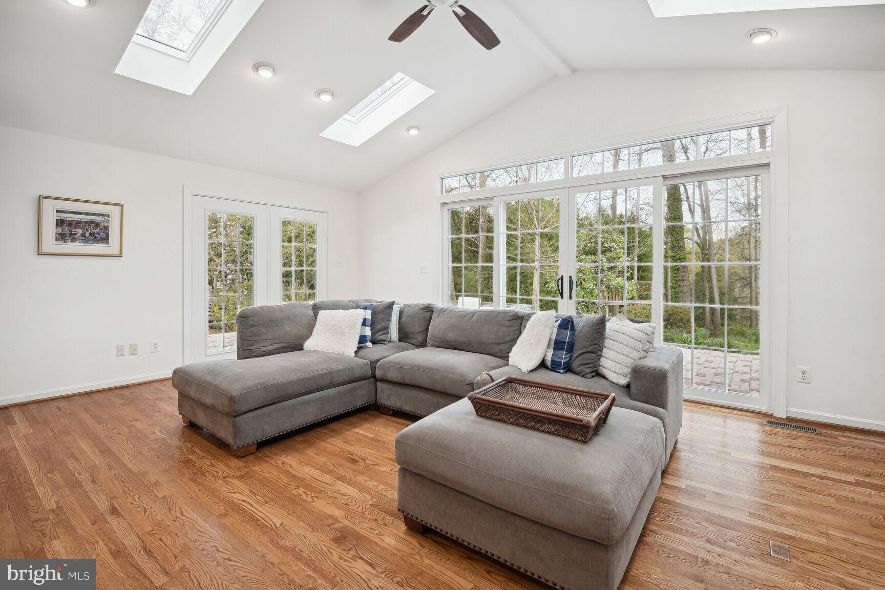 1205 Swinks Mill Road McLean, VA 22102 - Photo 6 of 46