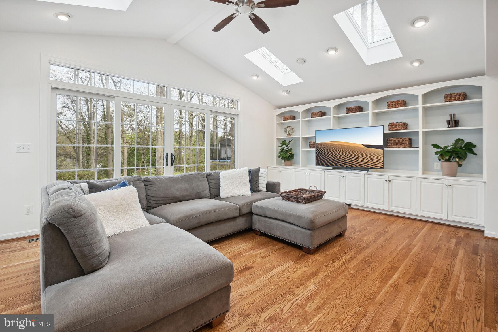 1205 Swinks Mill Road McLean, VA 22102 - Photo 7 of 46