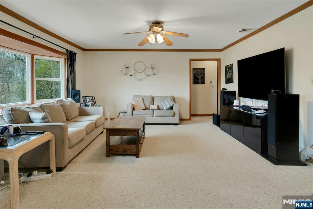 229 White Meadow Road Rockaway, NJ 07866 - Photo 4 of 49