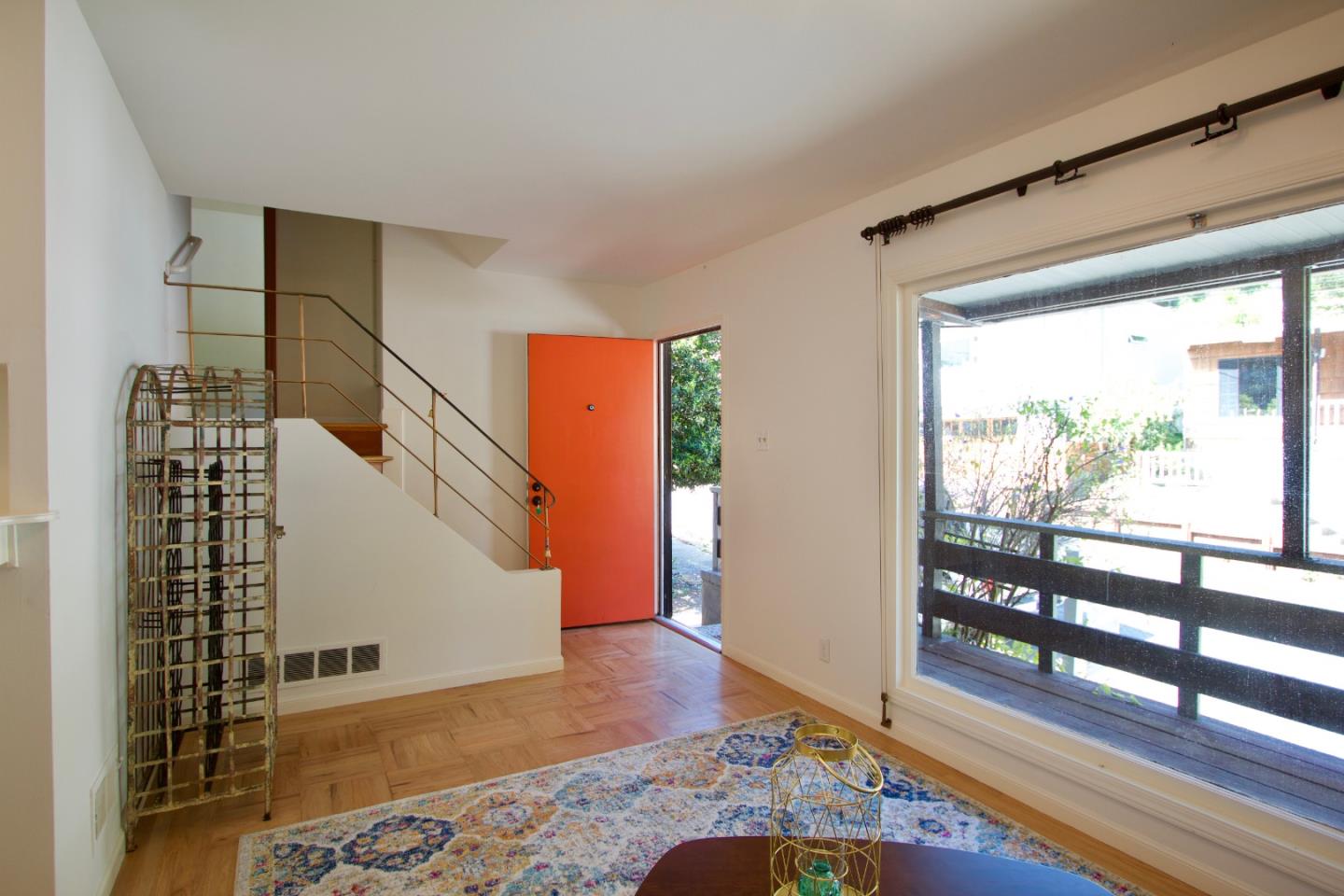 211 Modoc Place Pacifica, CA 94044 - Photo 2 of 25 a view of entryway