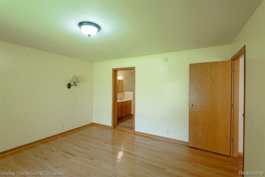 49335 Wear Road Belleville, MI 48111 - Photo 23 of 64