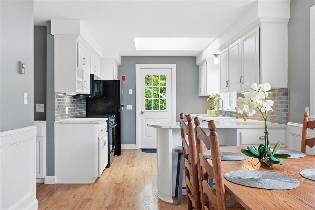 5 Antrim Road Framingham, MA 01701 - Photo 8 of 38