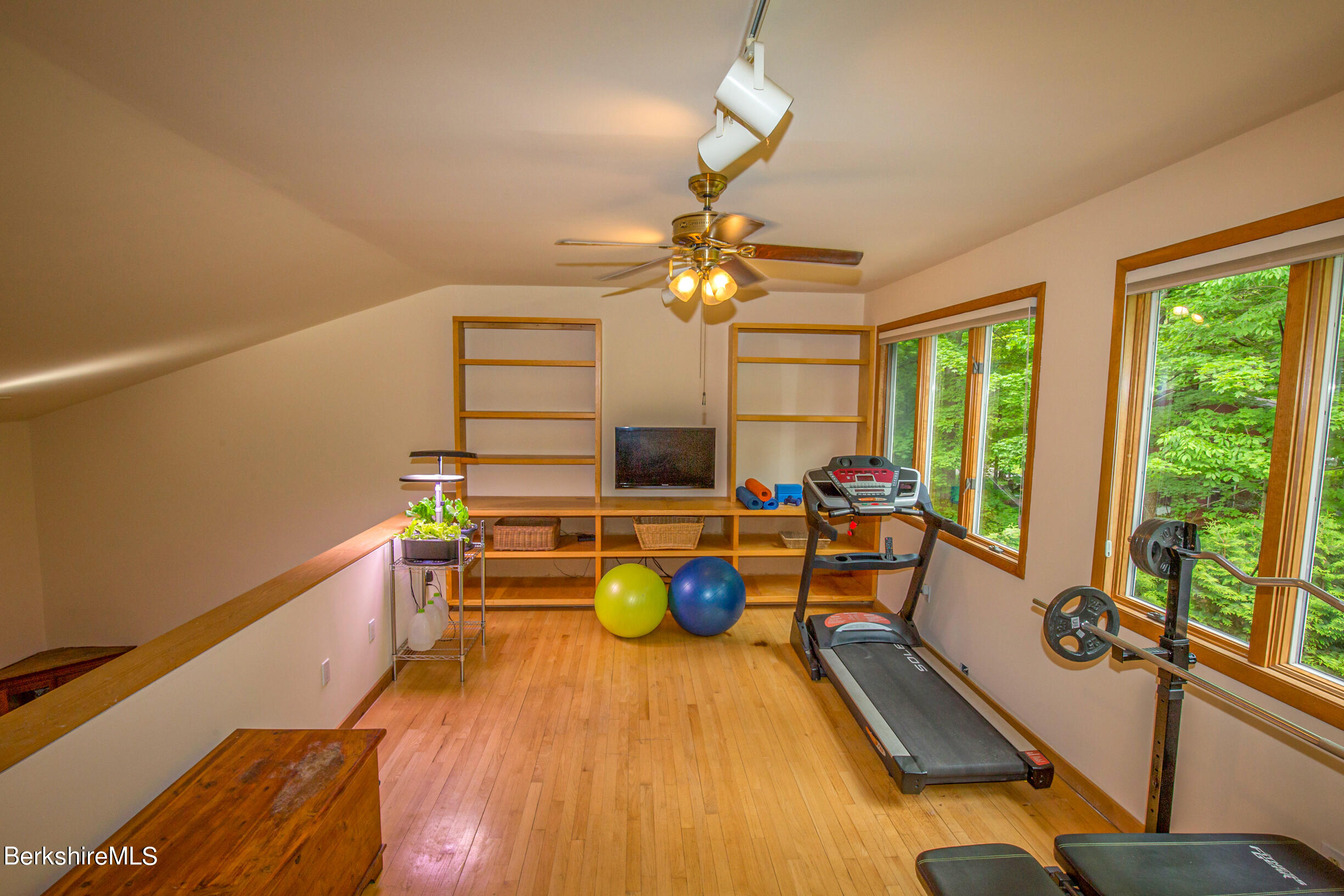 39 Lake Rd Extension Richmond, MA 01201 - Photo 34 of 47 a very nice looking room with a large window