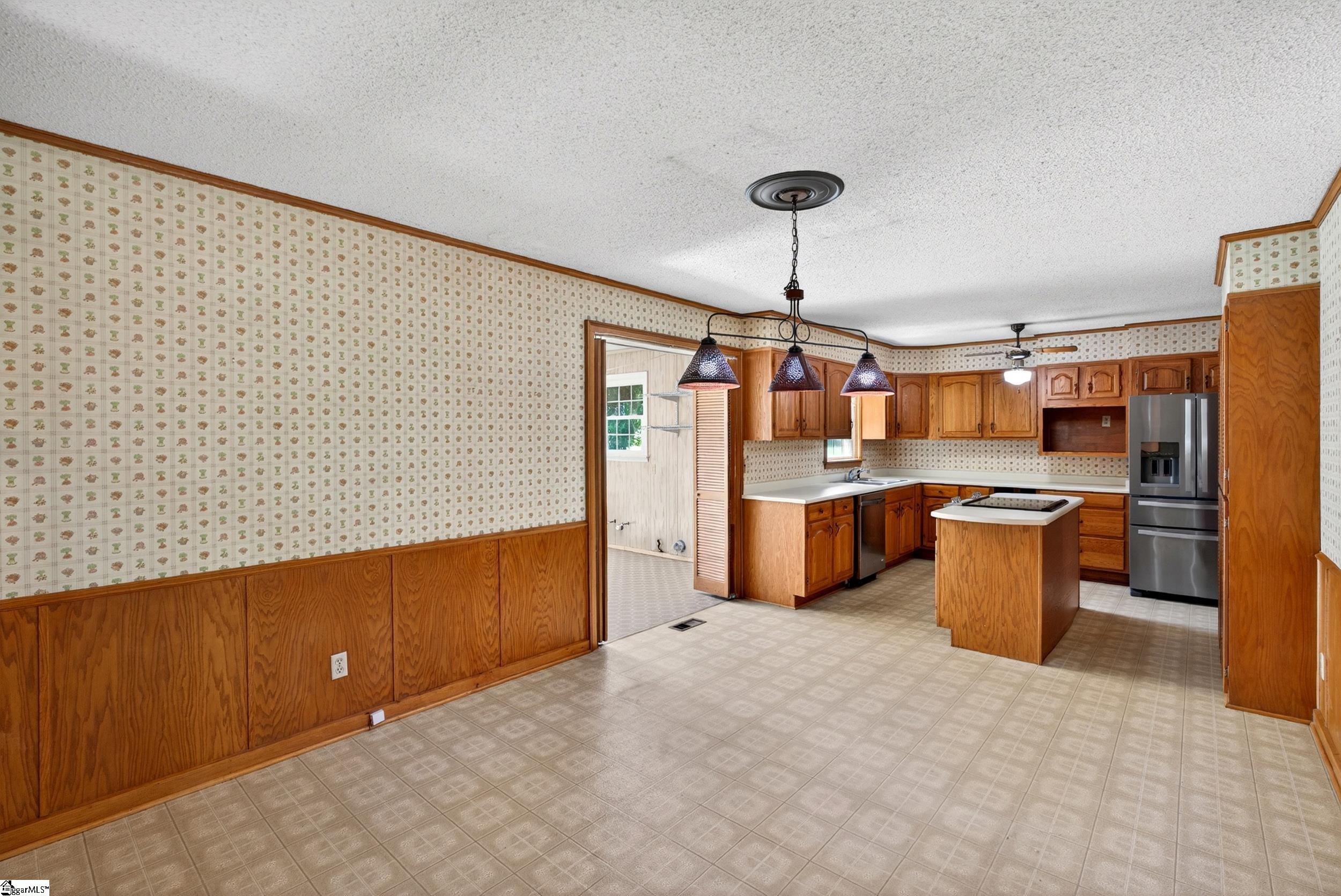 111 State Rd S-42-9220 Boiling Springs, SC 29316 - Photo 13 of 50