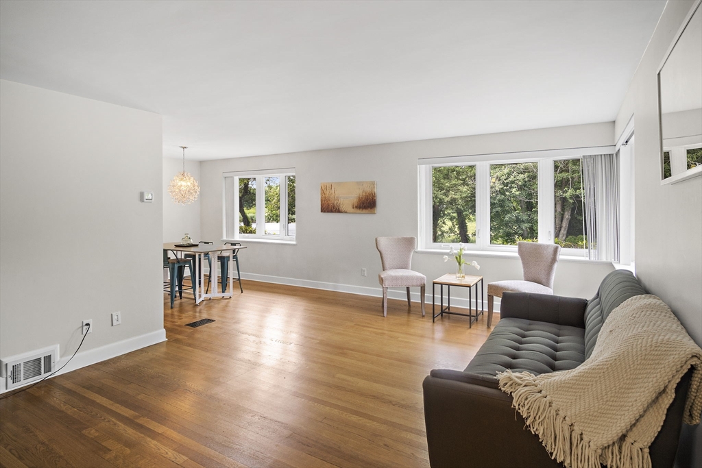 8 Cedardale Road Lynn, MA 01904 - Photo 12 of 30 Gallery Image 12