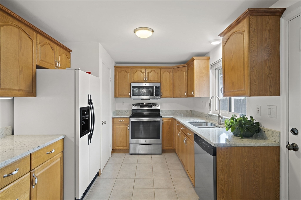 8 Cedardale Road Lynn, MA 01904 - Photo 18 of 30 Gallery Image 18