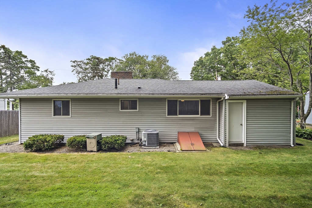 8 Cedardale Road Lynn, MA 01904 - Photo 26 of 30 Gallery Image 26