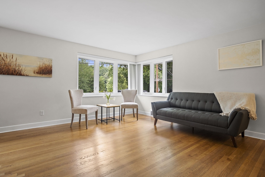 8 Cedardale Road Lynn, MA 01904 - Photo 10 of 30 Gallery Image 10