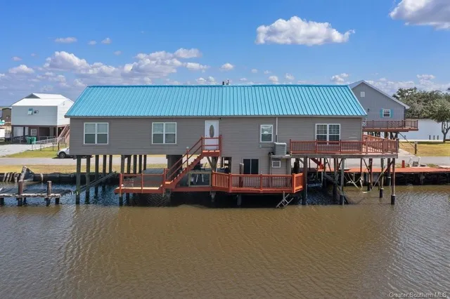 $365,000 | 7230 Pirates Cove, Sulphur, LA 70665