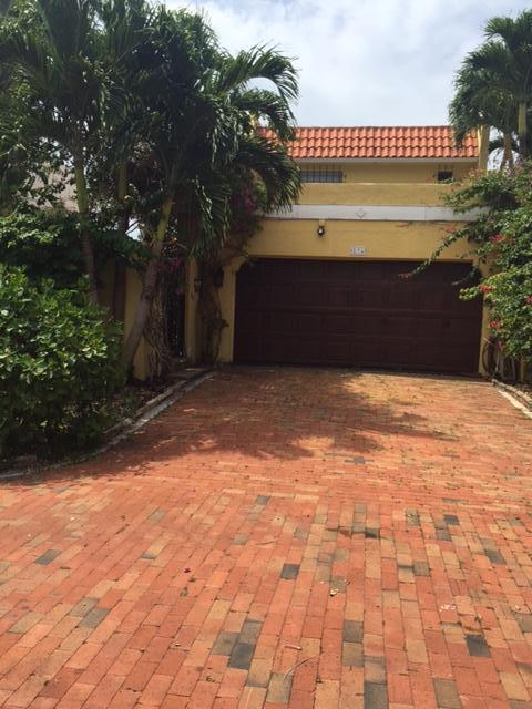 516 Commodore Circle Delray Beach, FL 33483 - Photo 2 of 12 516 COMMODORE CIRCLE