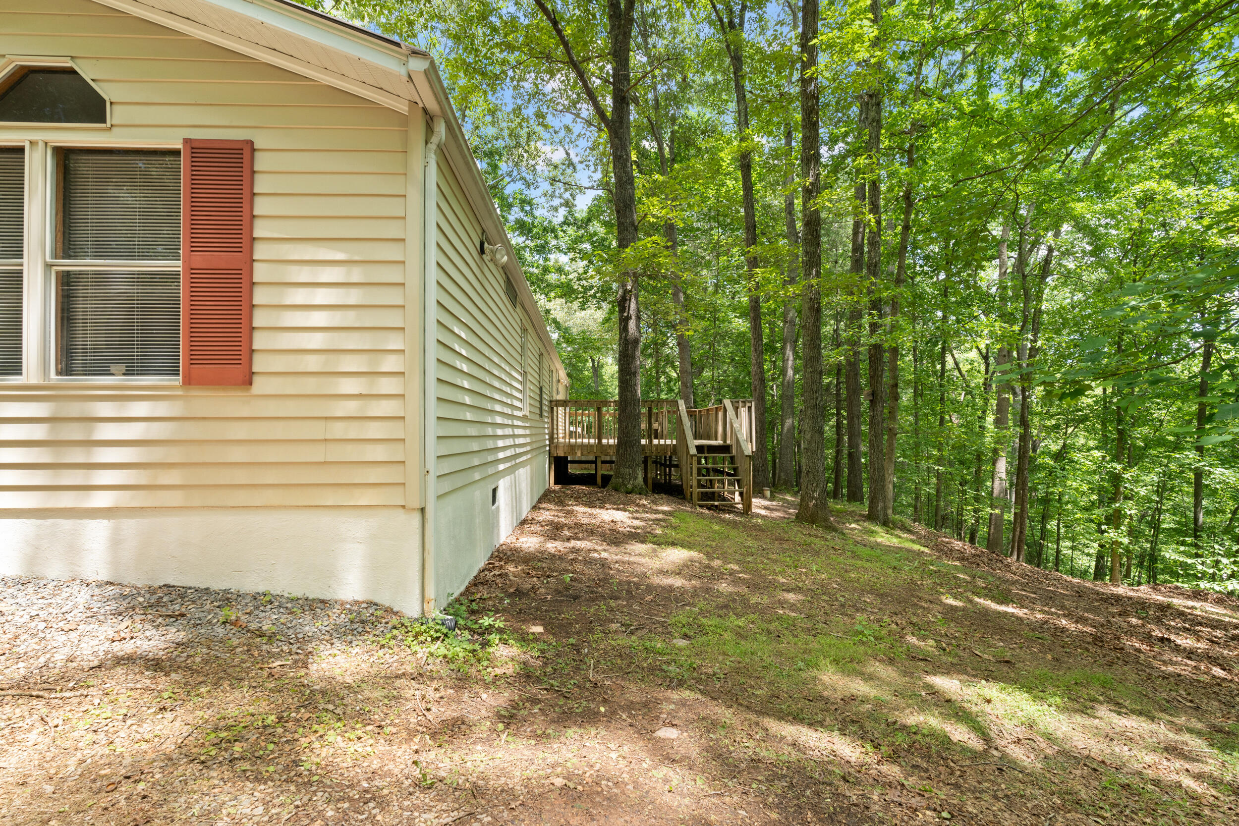 668 Jamestown Road Rocky Mount, VA 24151 - Photo 23 of 37 19_668_jamestown-1019
