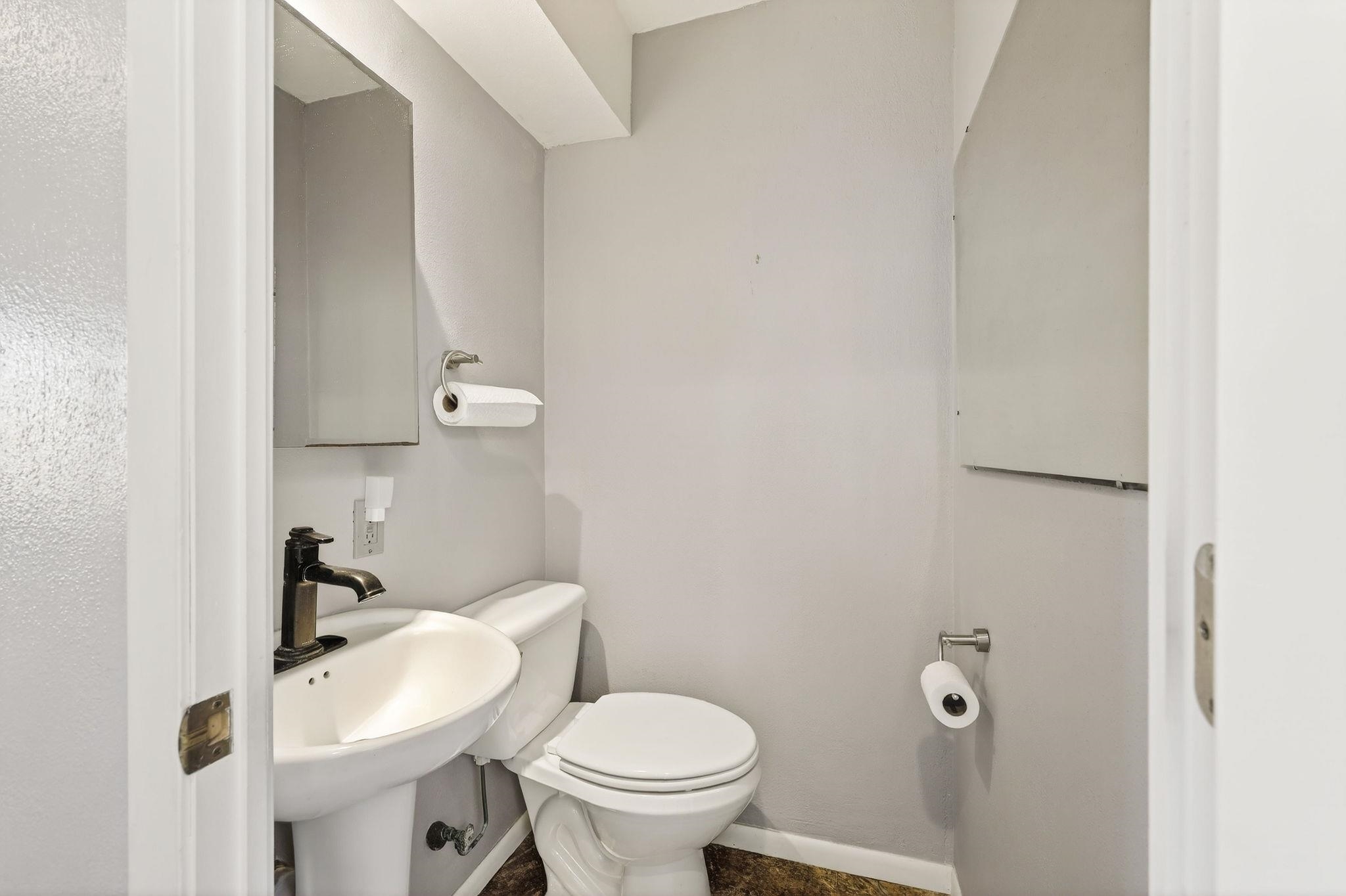 7322 Mockingbird Lane Middleton, WI 53562 - Photo 13 of 39